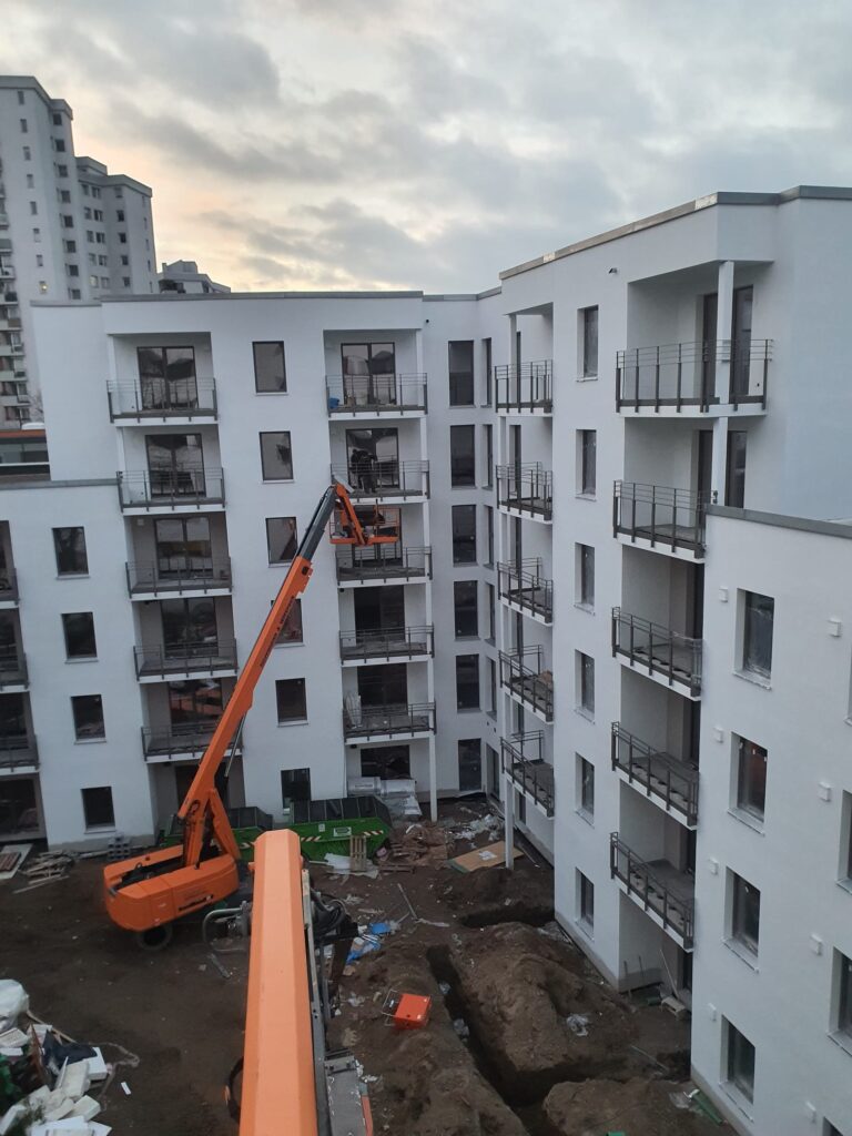 whatsapp image 2025 09 12 at 23.37.46 (2)
